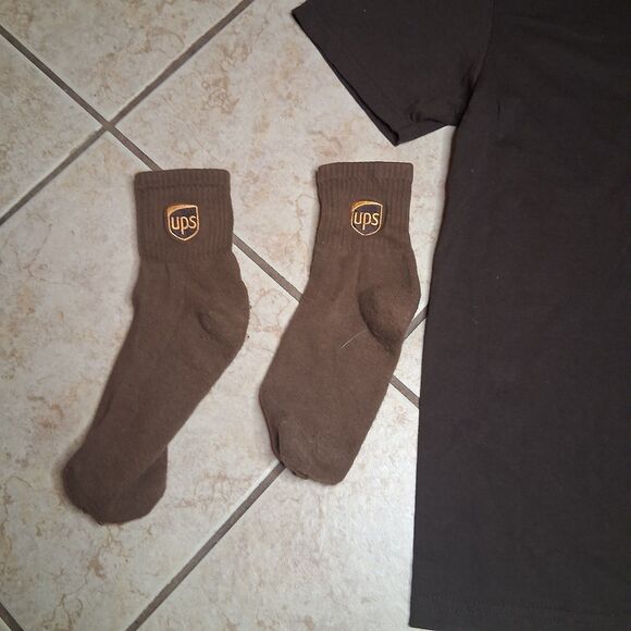 UPS Delivery Guy Person Halloween  Uniform Preteen Adult Small Shirt, Hat, Socks - Picture 2 of 4